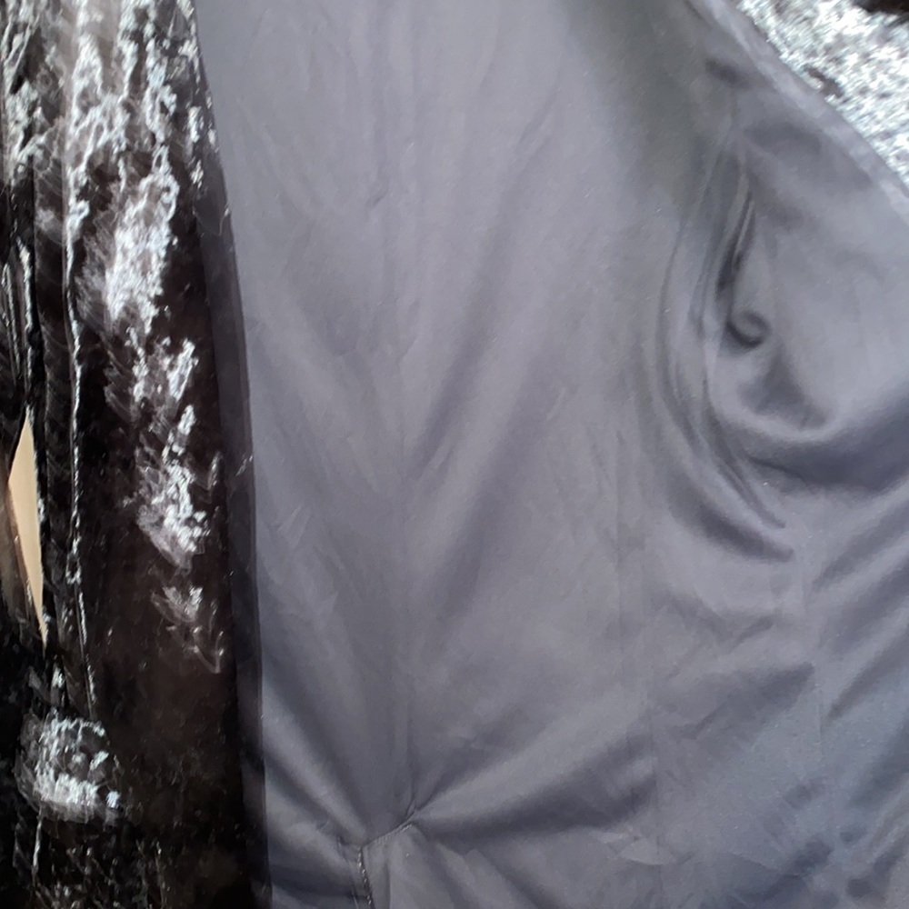 Adorable velvet feeling blazer - Picture 7 of 9